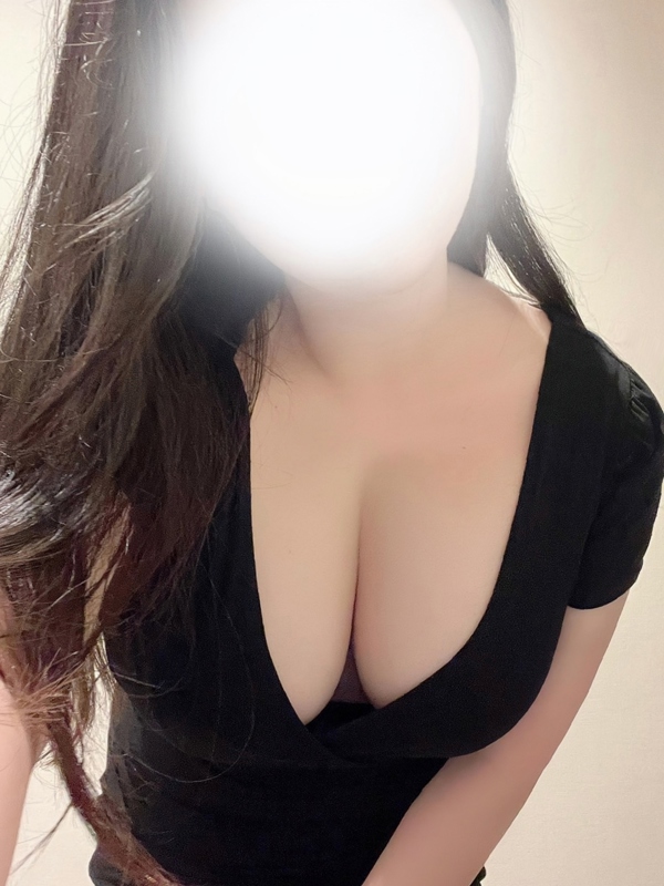 成瀬あいり
