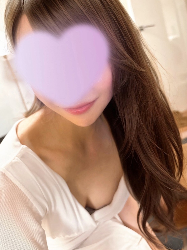 白井まりな