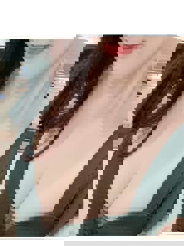 冴木(さえき)ゆうこ