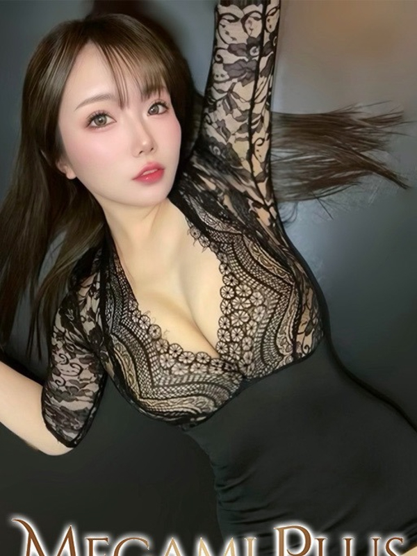 桃乃木 ゆあ