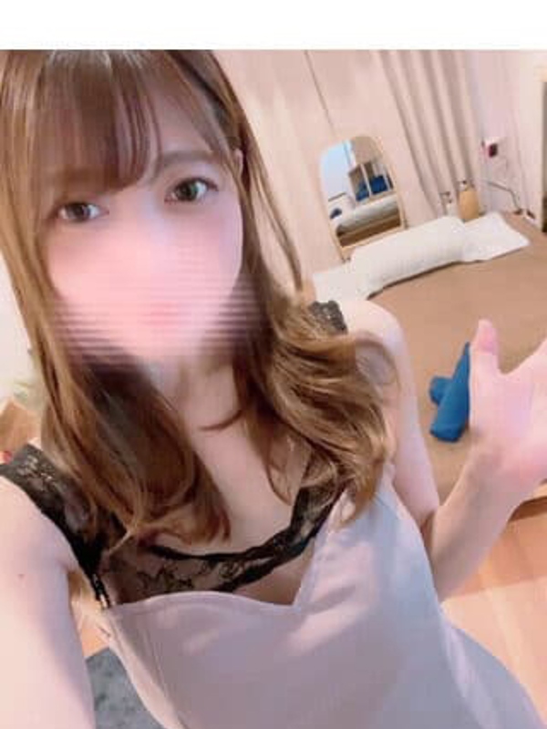 和中ななせ