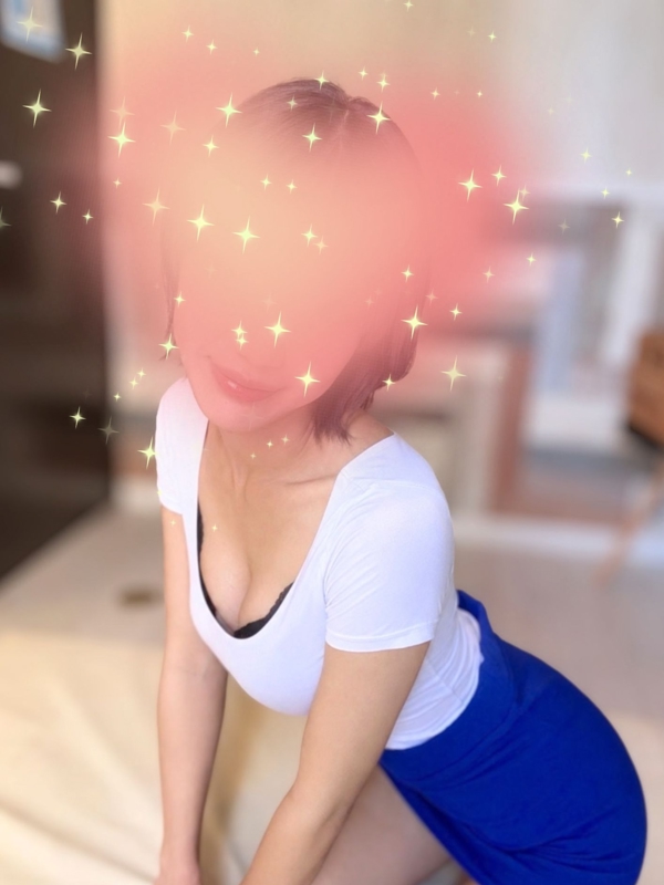 綾野　りか