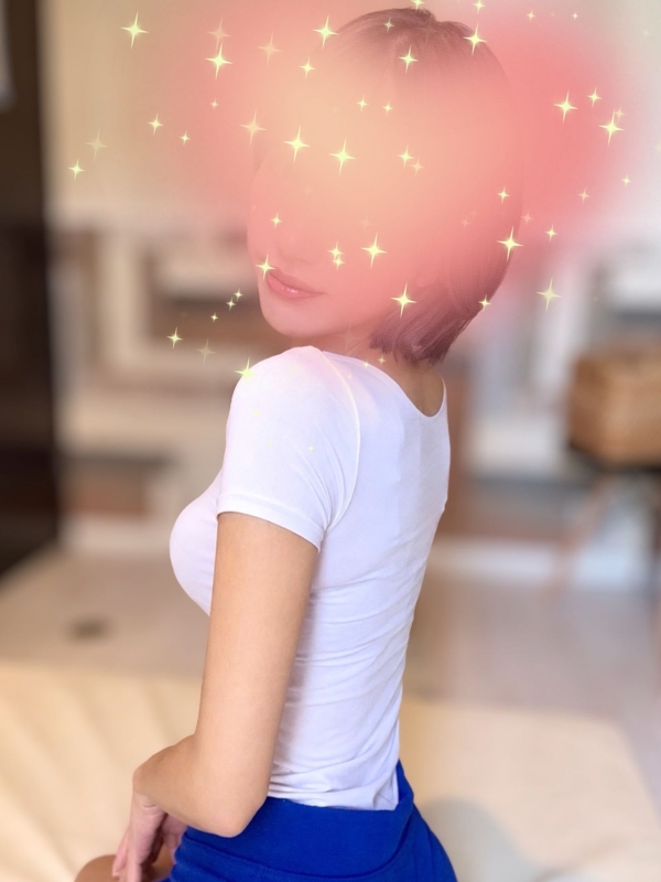 綾野　りか