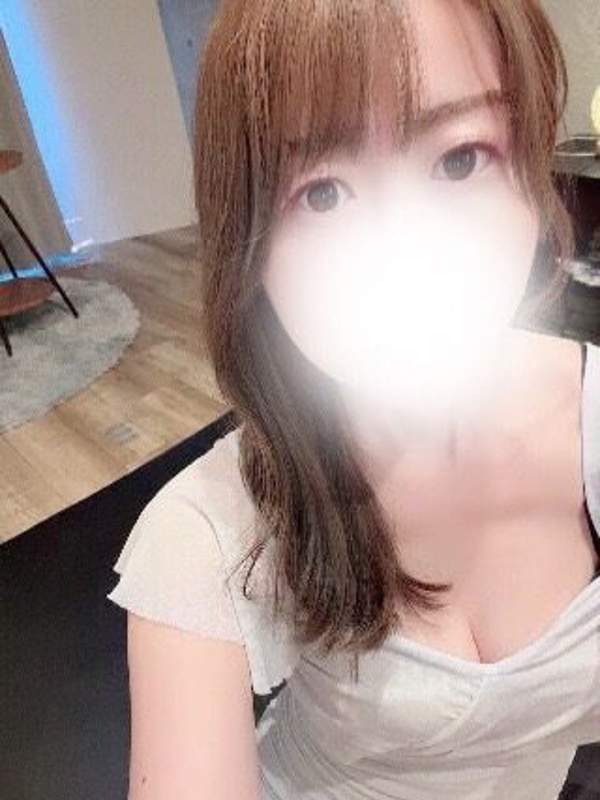 白川ゆずは