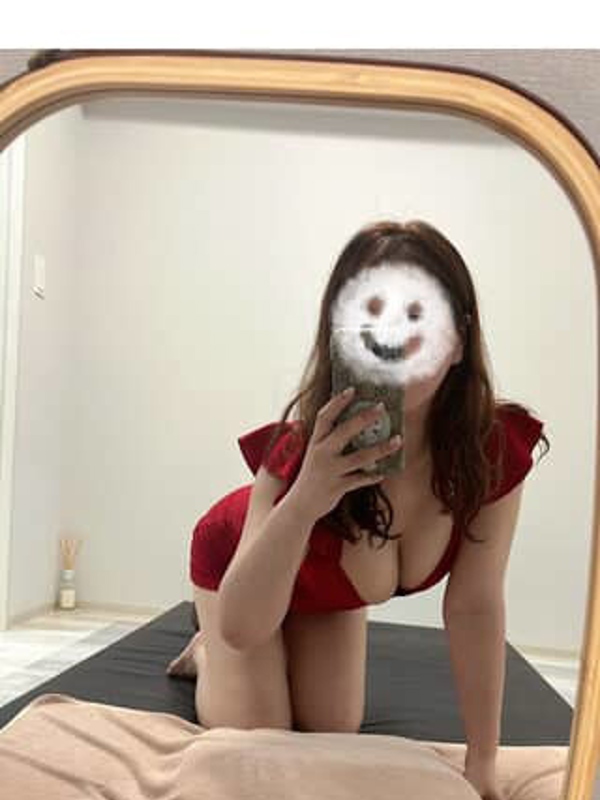 財前えれな
