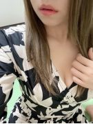 春川優菜(24)